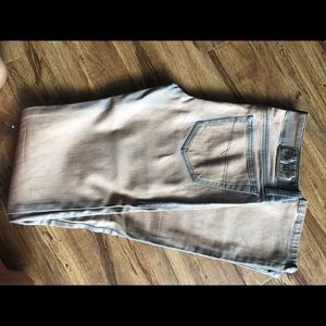 Diesel super skinny slim tan faded jeans
Size 26